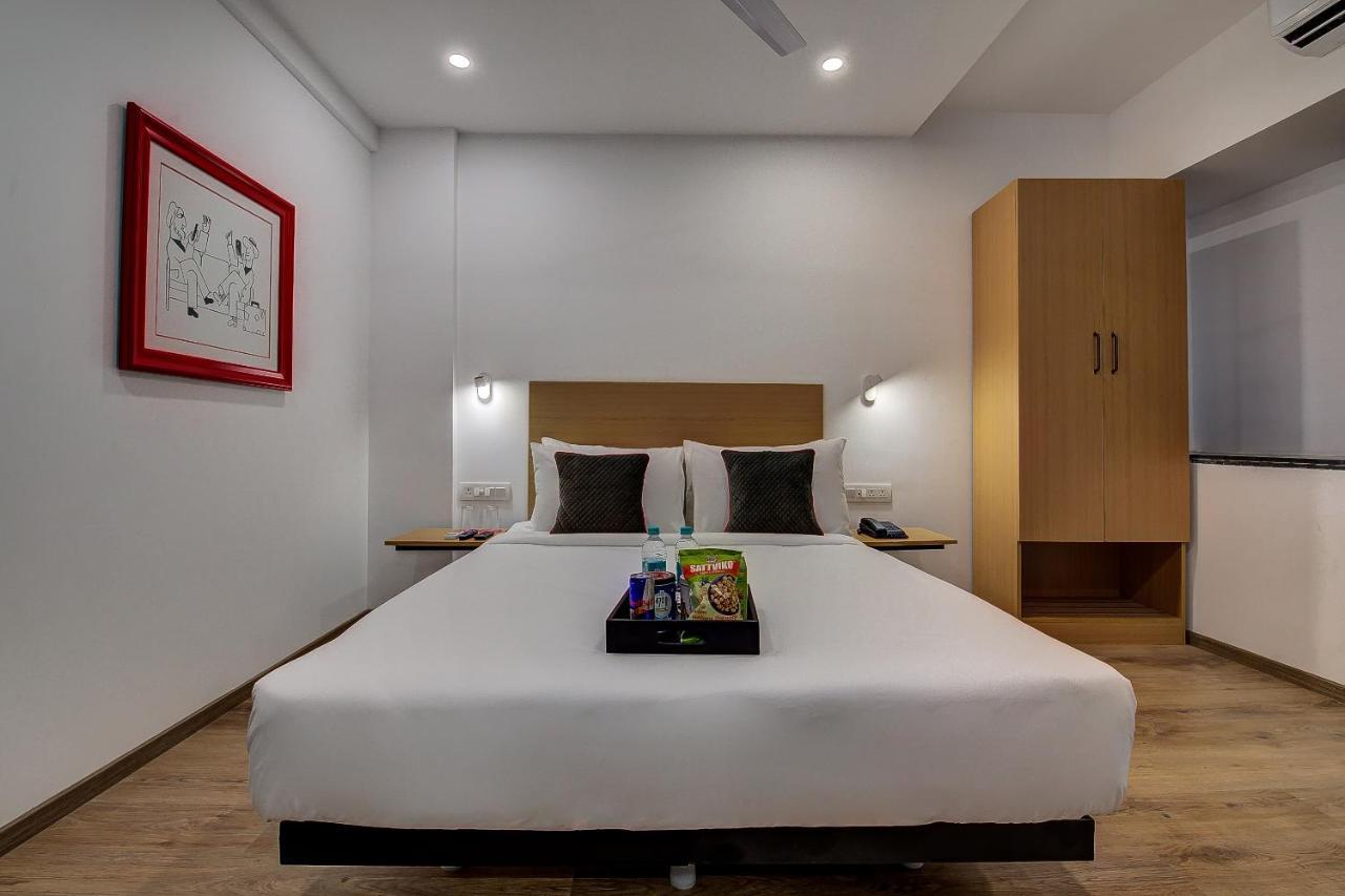 Hotel Unicontinental Mumbai Ngoại thất bức ảnh