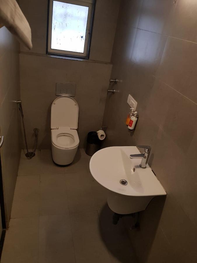 Hotel Unicontinental Mumbai Ngoại thất bức ảnh