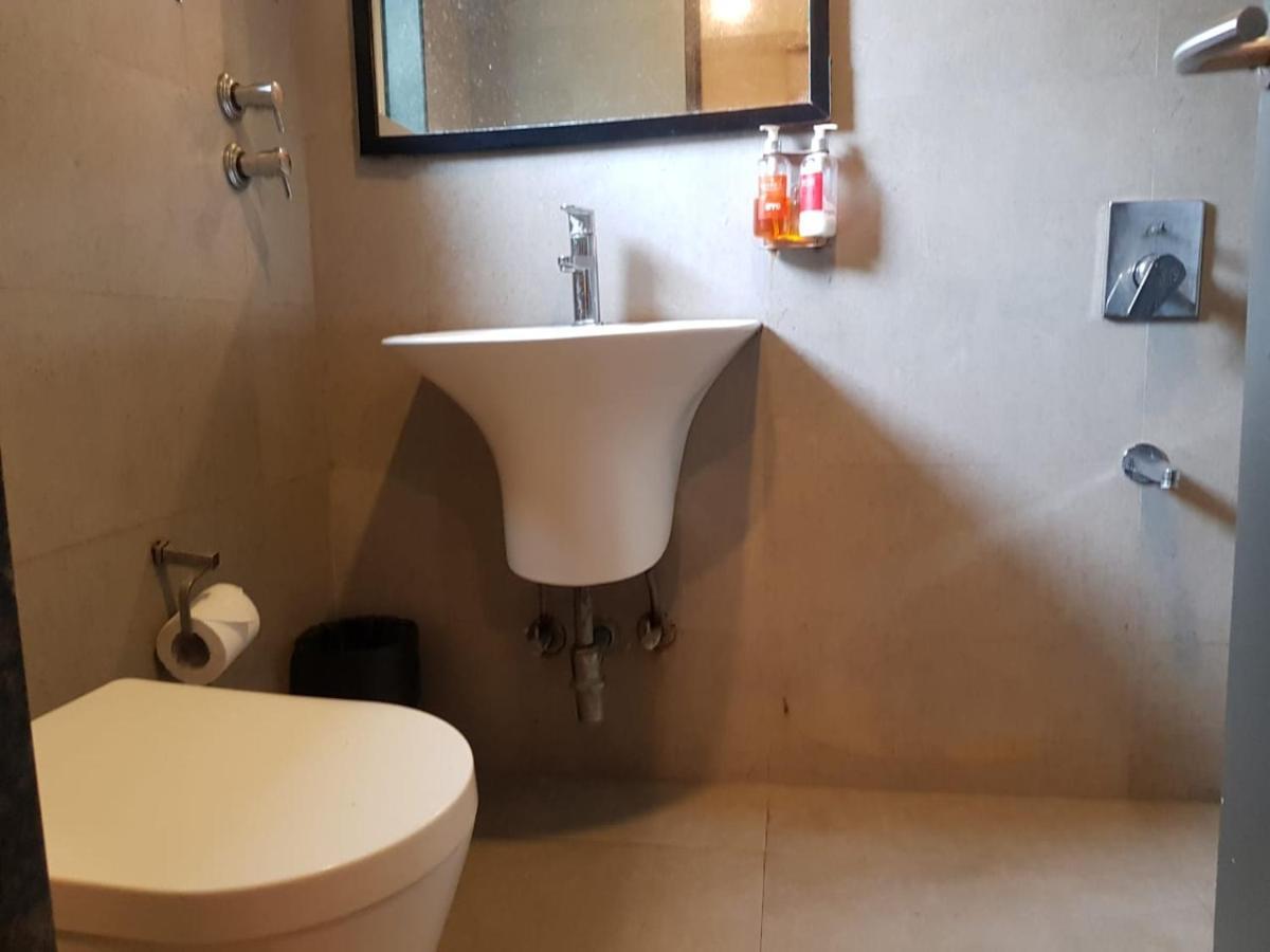 Hotel Unicontinental Mumbai Ngoại thất bức ảnh